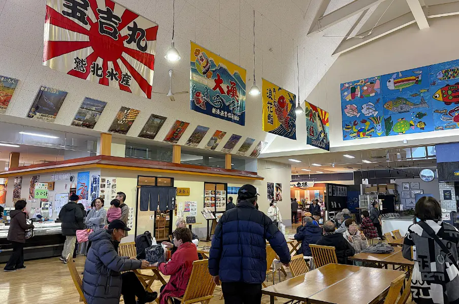 きっときと市場の屋内