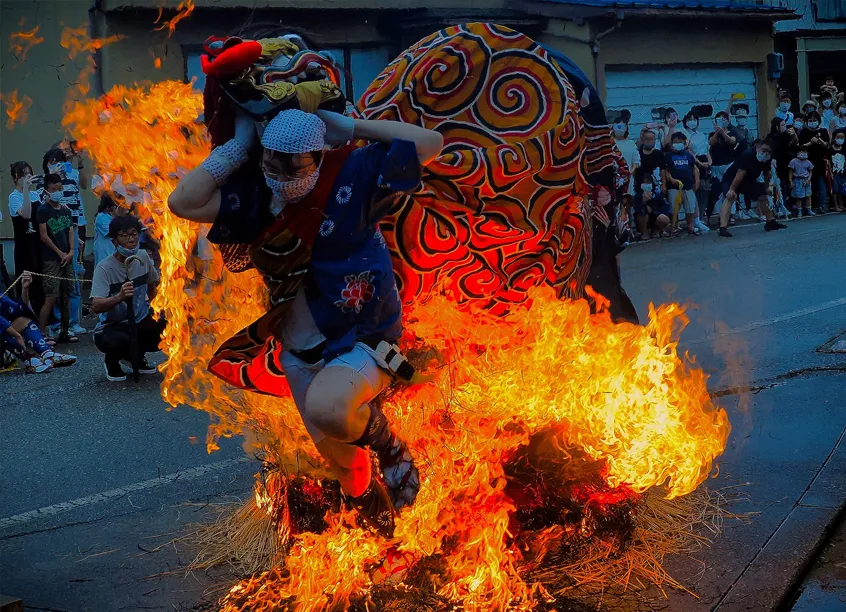 二口熊野社火渡り神事
