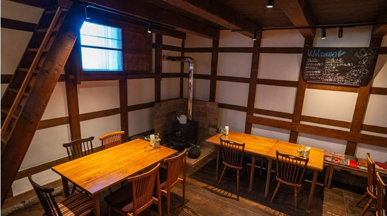 喰べものや 世楽美