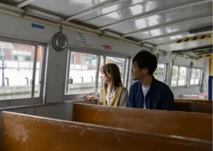 船から観光ガイド