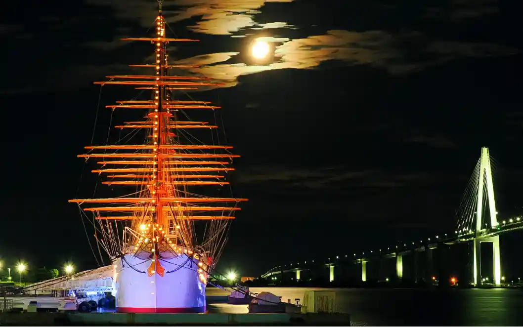 夜の海王丸パーク