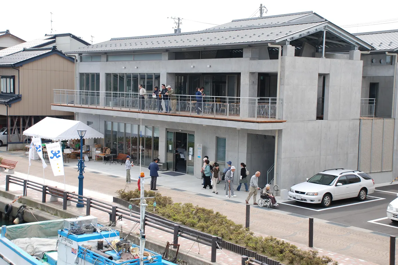 「川の駅 新湊」に戻って解散